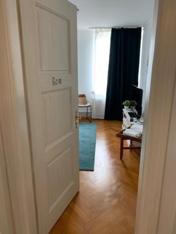 ציריך Guest House Dieci Allo Zoo מראה חיצוני תמונה